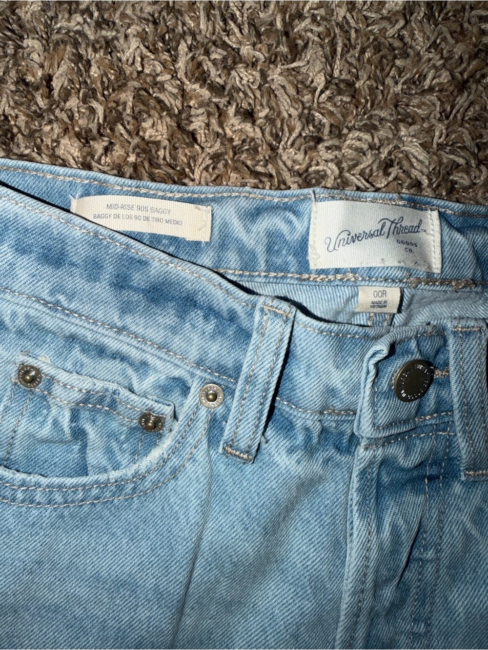 Universal Thread 90's Baggy Jean - Picture 5 of 6